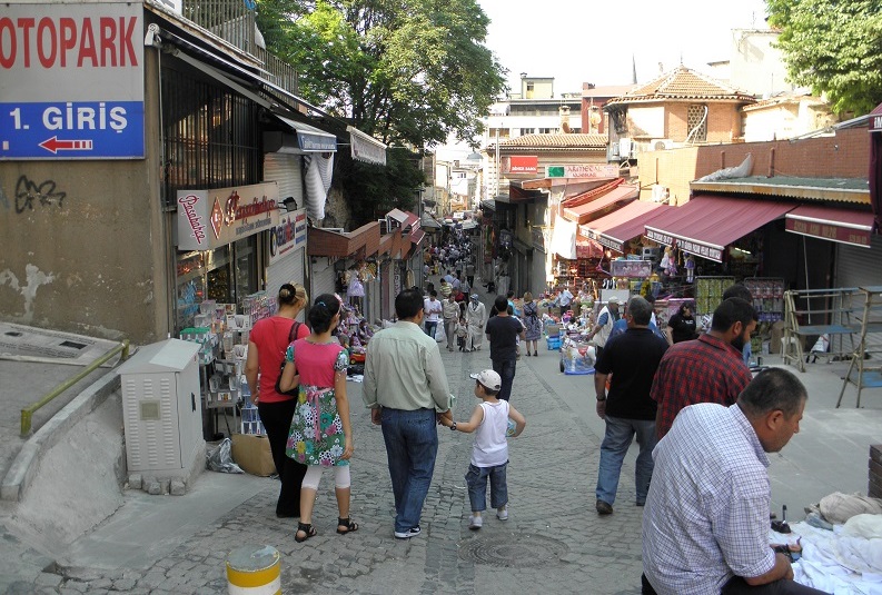 イスタンブールのエミノニュ地区の見どころ